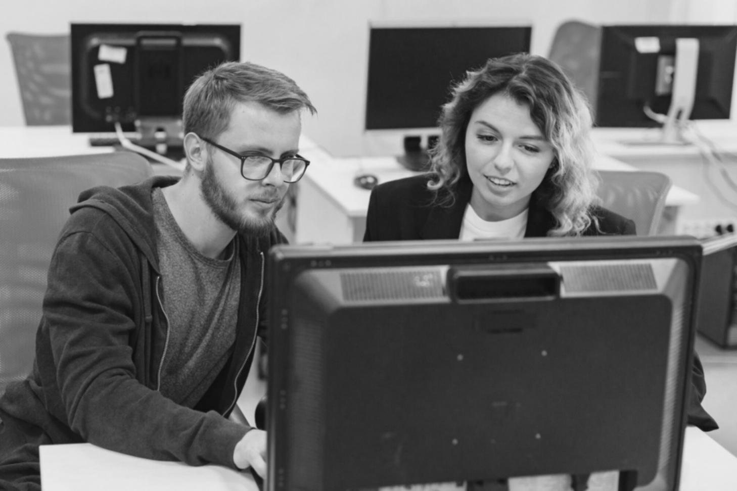 Strukturierte Lernmaterialien und interaktive Übungen in Javionex-Workshops